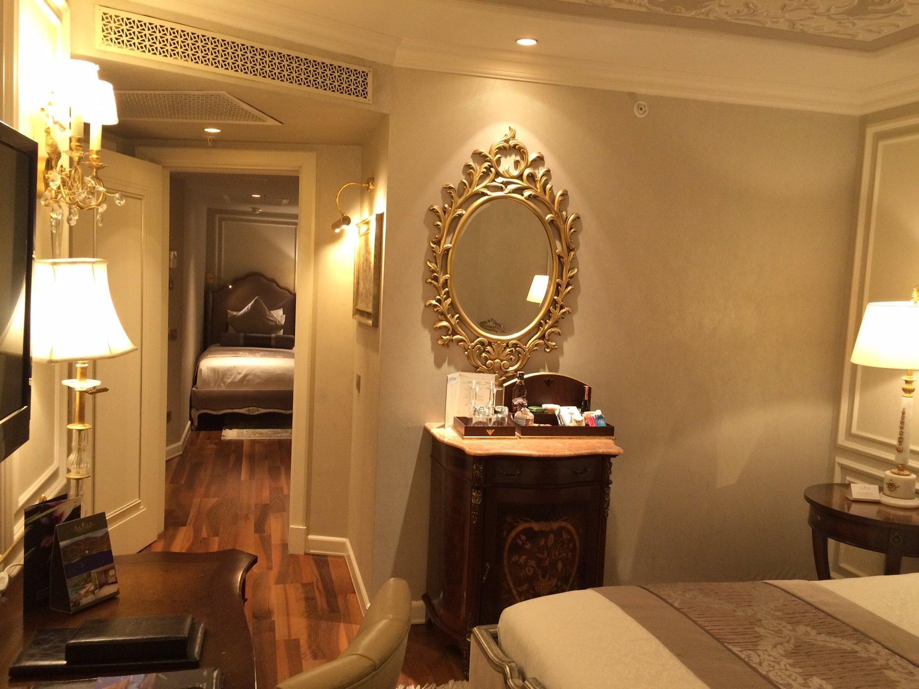 Hotel Rixos Pera Estambul Exterior foto A room at the Taj Mahal Palace