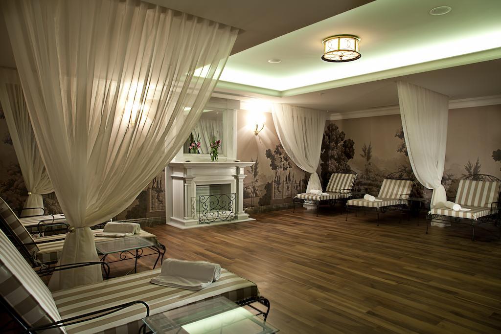 Hotel Rixos Pera Estambul Exterior foto A spa in a hotel