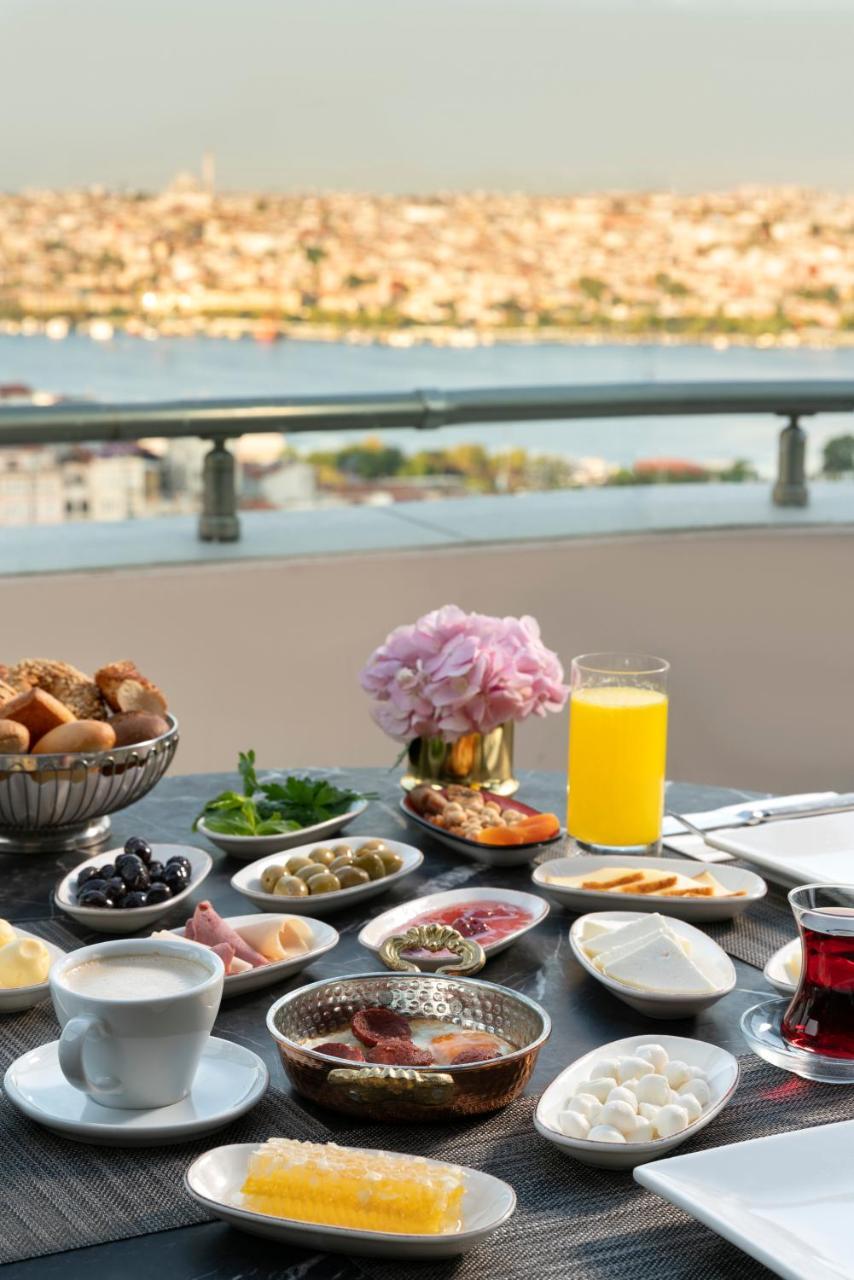 Hotel Rixos Pera Estambul Exterior foto Breakfast at the Hotel